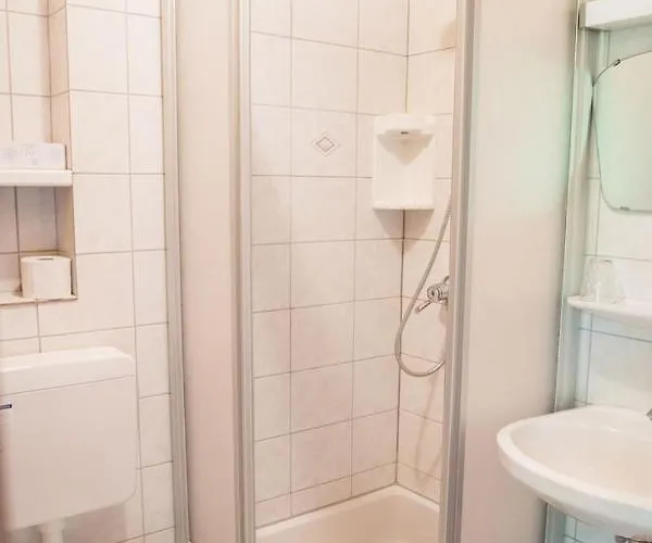 Hartmann Guest house 3*